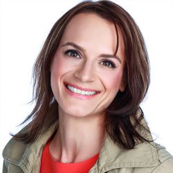DANIELA A.