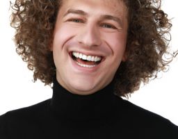 DOMINIK S.