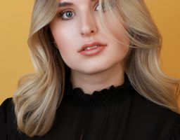 EMILY BÄR