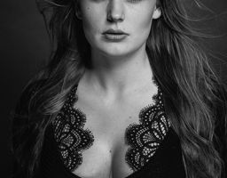 SOPHIE E.