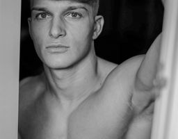 SASCHA B.