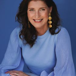 ANNE MIEK