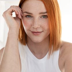 VIKTORIA B.