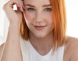 VIKTORIA B.
