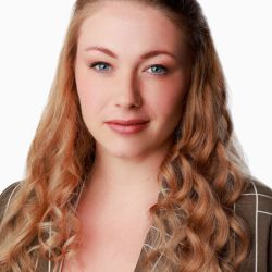JOSEFIN V.