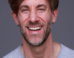 JAKOB R.